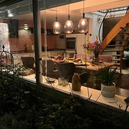 "Zonnekind" Atmospheric Holiday Home In Noordwijkerhout Near The Beach المظهر الخارجي الصورة
